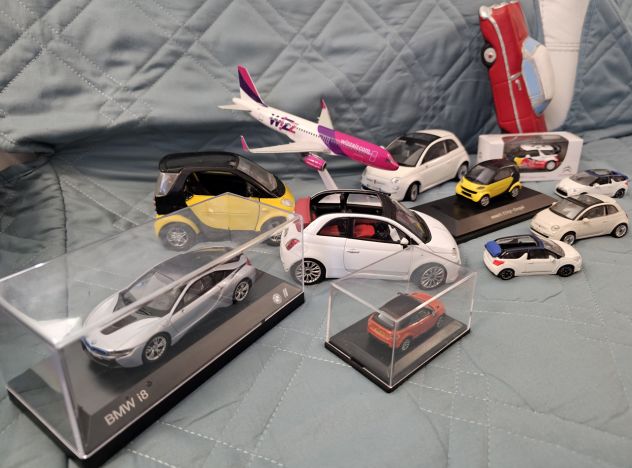 Auto di varie dimensioni in metallo e plastica, di auto e aereo, vari modelli - Foto 4