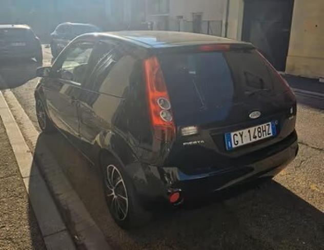 FORD FIESTA 1.4 TDCi 68 CV 3p. Ideale per Neopatentati! - Foto 4