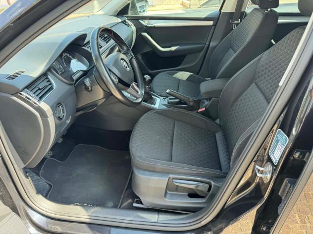 Skoda Octavia 1.6 TDI CR 115 CV Wagon Executive - Foto 9