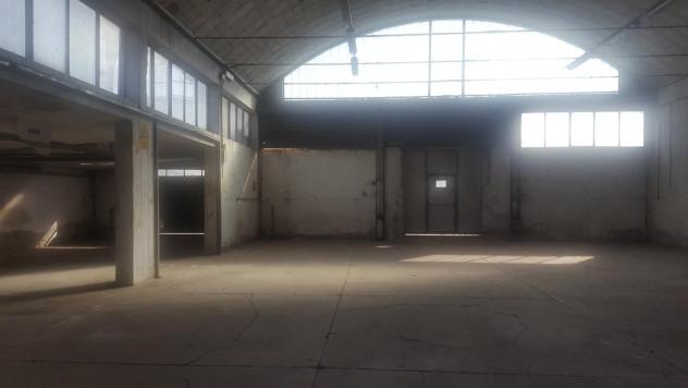 Capannone industriale in vendita a La Bianca - Pontedera 550 mq Rif: 622129