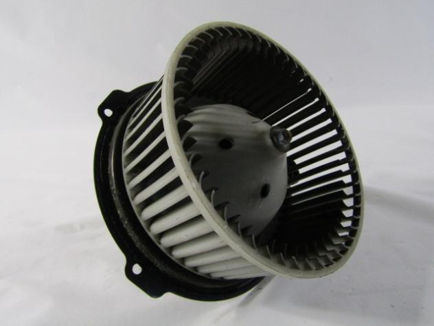 8104000-K00 MOTORINO VENTOLA VENTILAZIONE ABITACOLO GREAT WALL HOVER 2.4 G 98KW 5M 5P (2009) RICAMBIO USATO