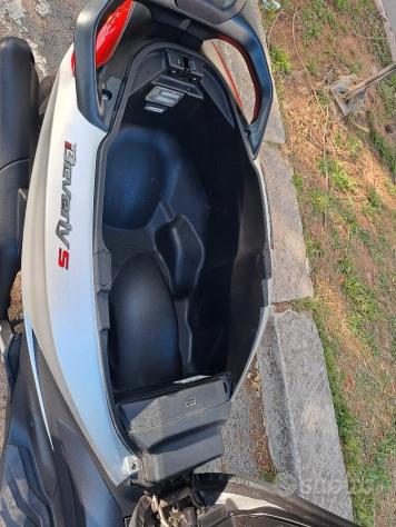 Piaggio Beverly 400 i.e. HPE ABS ASR 2021 GARANZIA - Foto 8