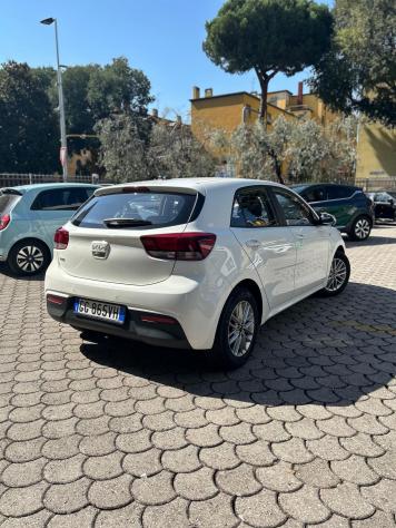 Kia Rio 1.2 DPI STYLE - Foto 4