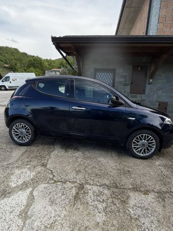 Lancia Ypslon - Foto 2