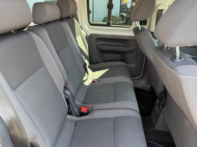 VOLKSWAGEN Caddy 1.6 TDI 102 CV 4p. Kombi rif. 23825877 - Foto 10