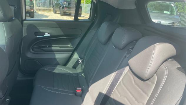 Jeep Avenger e-Hybrid 1.2 MHEV e-Hybrid Turbo Summit DCT 6 - PROMO JEEP - Foto 10