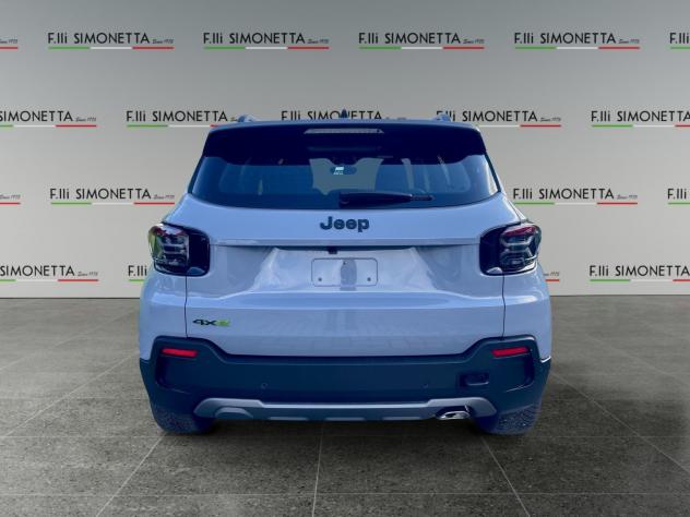 Jeep Avenger 1.2 turbo e-hybrid mhev Upland 4xe 145cv edct6 - KM0 - Foto 5