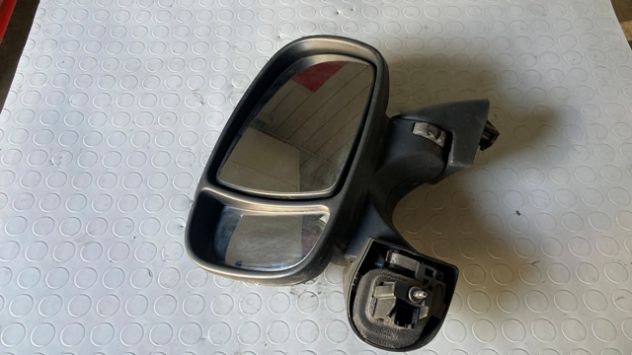 Specchietto retrovisore SX Renault Trafic del 2013
