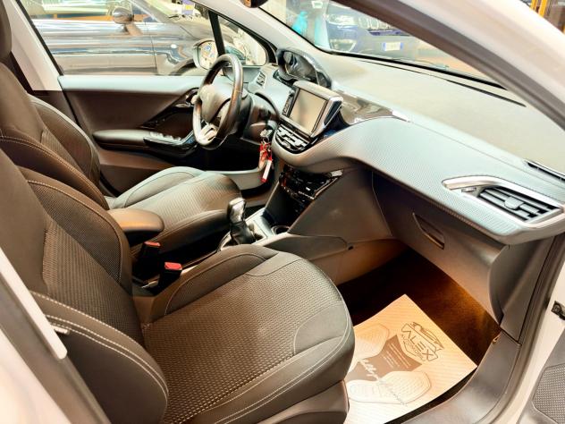 Peugeot 208 1.6HDi 100cv Neopat. E6 - Foto 8