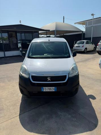 Peugeot Partner BlueHDi 75 L1 Furgone Pro - Foto 3