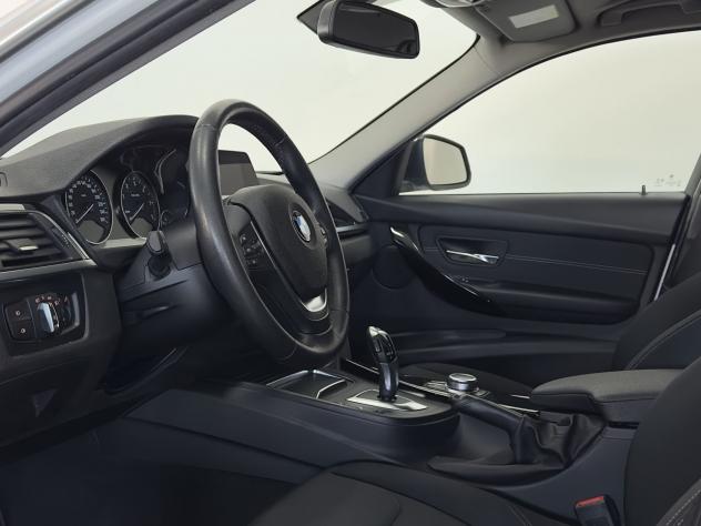BMW Serie 3 316d Business Advantage Touring autom. - Foto 6
