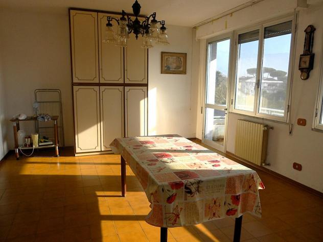 Appartamento in vendita a Marina di Massa - Massa 123 mq Rif: 1312061
