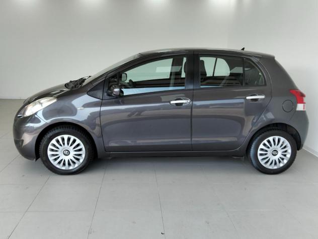 Toyota Yaris 1.3 5 porte Sol - Foto 8