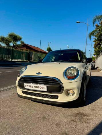 MINI COOPER ONE 1.2 75 CV 5 PORTE - Foto 4