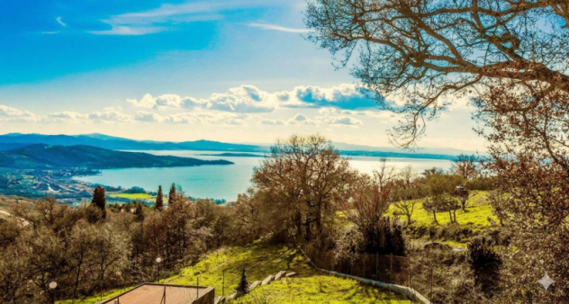 Villa in Vendita a Passignano sul Trasimeno