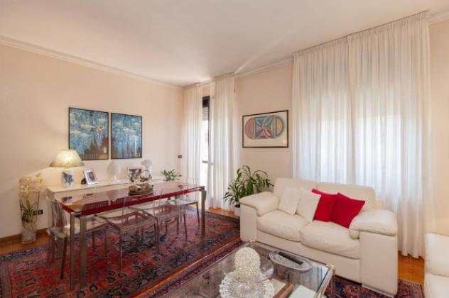 Appartamento di 120 m² con 5 locali e box auto in vendita a Torino - Foto 6