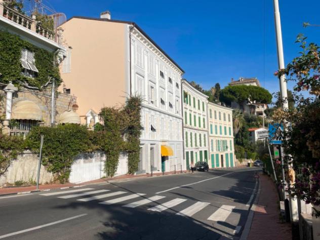 Attico / Mansarda di 78 m² con 2 locali in affitto a Ospedaletti