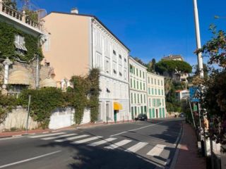 Attico / Mansarda di 78 m² con 2 locali in affitto a Ospedaletti