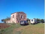 Vendensi terreno agricolo con cascina Farmhouse
