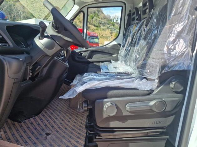 IVECO DAILY 35C18 NUOVO HI-MATIC A TELAIO rif. 23912705 - Foto 7