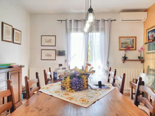 Villetta a schiera angolare in vendita a Calci 150 mq Rif: 1407232