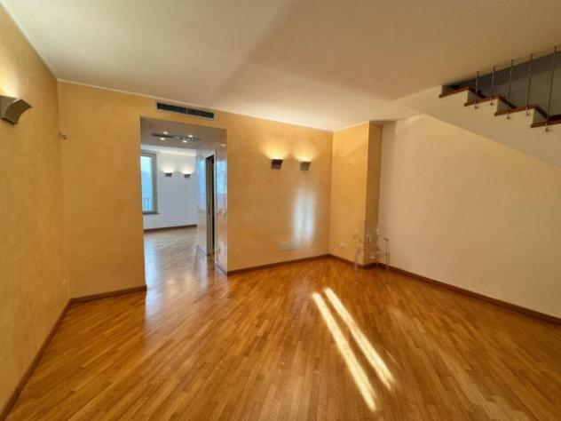 Appartamento di 110 m² con 4 locali in affitto a Milano - Foto 8