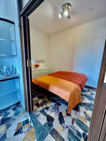Ampio e grazioso bilocale con balcone 700eu - Foto 12