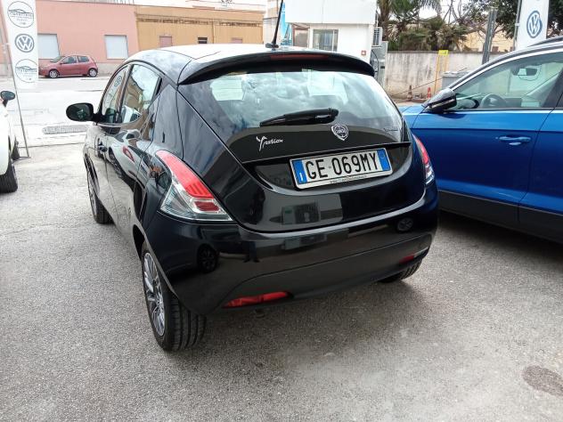 Lancia Ypsilon 1.0 Hybrid 70cv Gold - Foto 7