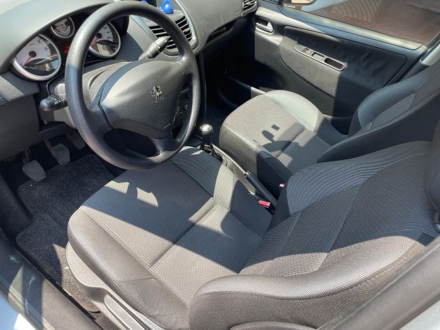Auto ben tenuta con pochi chiolometri - Foto 6