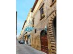 ASCOLI PICENO-CENTR STORICO-AMPIO APPARTAMENTO CON FONDACO