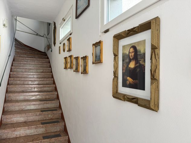 APPARTAMENTO IN CENTRO IN BIFAMILIARE - Foto 4