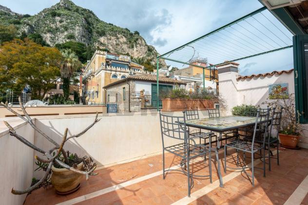 Appartamento in vendita a Taormina, Centro