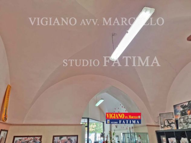 FOGGIA - VENDESI - C.SO GARIBALDI, 51 - COMMERCIALE CON 2 LIVELLI E 2 INGRESSI. - Foto 10