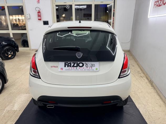Lancia Ypsilon 1.3 MJT 95Cv - Foto 10