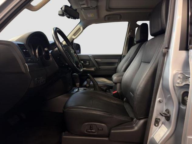 MITSUBISHI Pajero 3.2 DI-D 16V aut. Instyle DPF 7 Posti rif. 23775621 - Foto 9