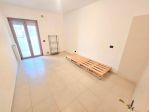 2 vani con terrazzo a livello