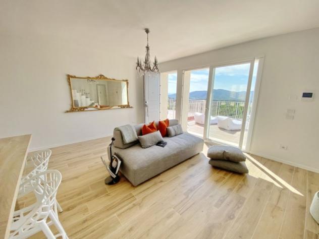 CALDANA IN POSIZIONE BELLISSIMA TERRATETTO CON TERRAZZO PANORAMICO E GIARDINO ESCLUSIVO - Foto 7
