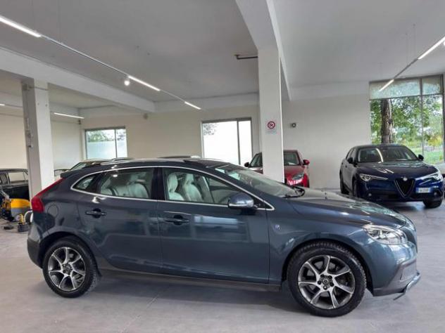 VOLVO V40 Cross Country D3 Geartronic Momentum rif. 23704094 - Foto 6