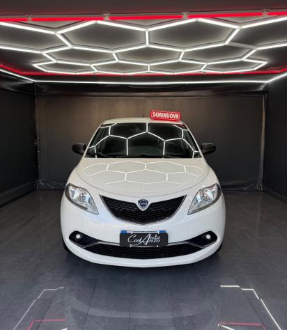Lancia Ypsilon 1.2 Benzina Gold 44000 KM - Foto 3
