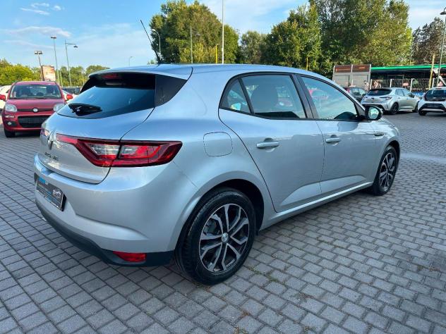 RENAULT - Mégane - TCe Energy Zen - Foto 8
