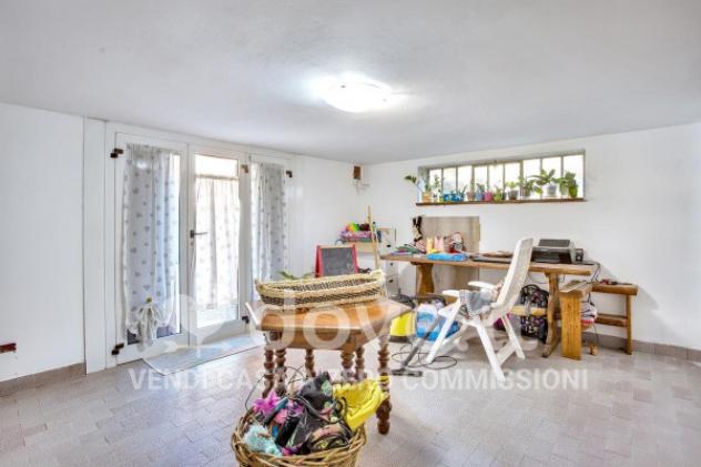 Villa di 240 m² con 4 locali e box auto doppio in vendita a Carnago - Foto 7