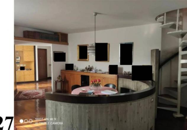 Immobile in asta di 232 m² con più di 5 locali e box auto doppio in vendita a Erba - Foto 5