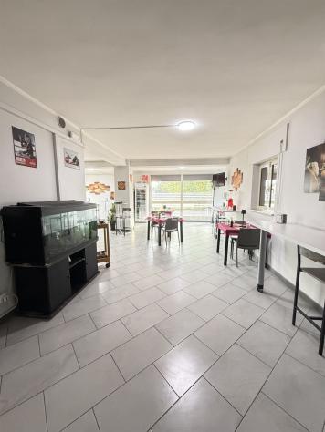 Cedesi Pizzeria Avviata a Massa Lombarda: un’opportunità chiavi in mano con canone d'affitto imbattibile. - Foto 3