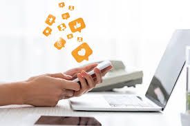 SI SELEZIONANO 2 SOCIAL MEDIA MANAGER - Foto 2