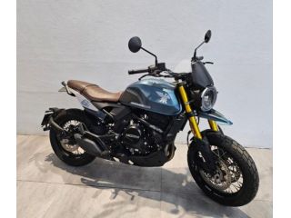 MOTO MORINI SEIEMMEZZO SCR 2025