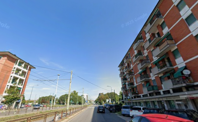 Stanza doppia in trilocale con terrazzo e giardino - Foto 5