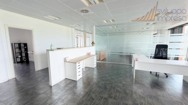 UFFICIO IN CENTRO DIREZIONALE IN AFFITTO A BERNAREGGIO - Foto 9