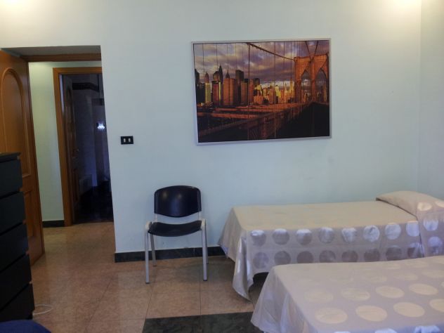 STANZA SINGOLA € 800 A STUDENTESSA ZONA SAN PIETRO-CIPRO - Foto 2