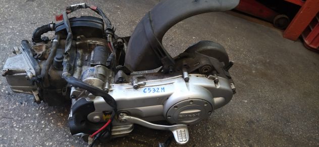 Blocco motore vespa primavera 50 4t 4v - Foto 3