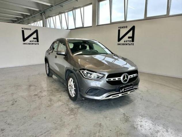 MERCEDES-BENZ GLA 180 D AUTOMATIC BUSINESS EXTRA rif. 24166991